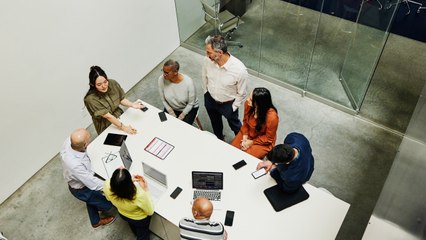 What time do C-suite execs stop working?