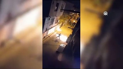 Télécharger la video: Adana'da eşinin sığındığı aile evine molotof kokteyli atan koca gözaltına alındı