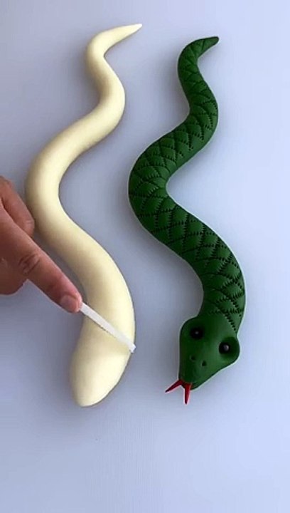 Making snake  Art From Pastry