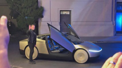 테슬라, 운전대·페달 없는 로보택시 공개 🚗 2026년 양산 예정