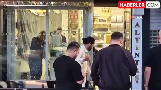 Silivri'de Kuyumcu Soygunu: 2 Kilo Altın Çalındı