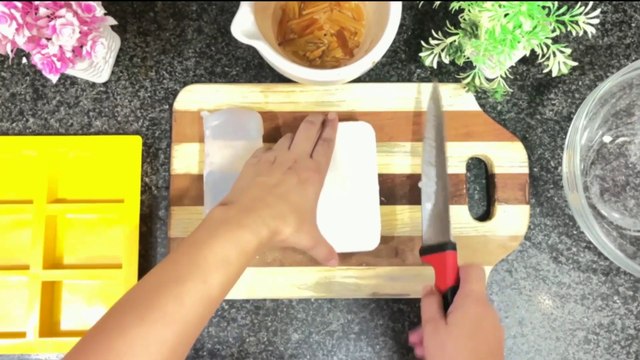 Zafrani herbal whitening soap making | Organic Soap homemade | Zara Organics