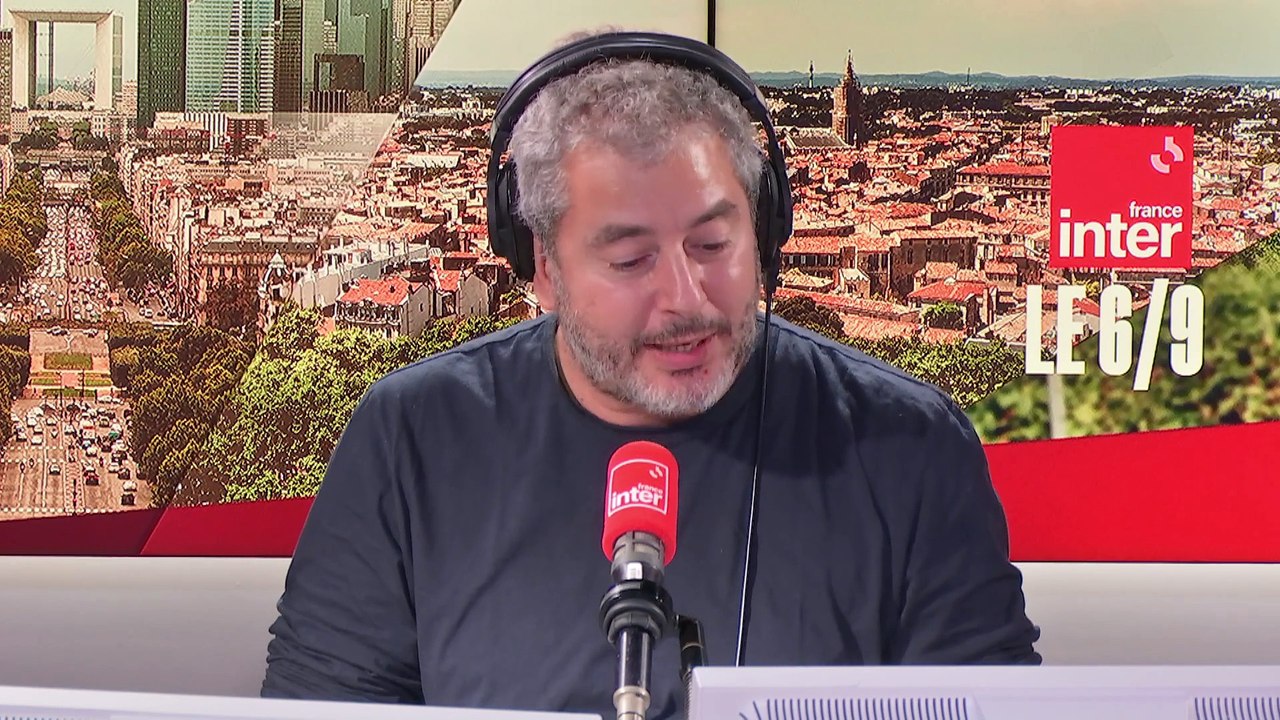 La chanteuse Camille "Qui bien chante, deux fois prie" - Le 15 minutes de plus