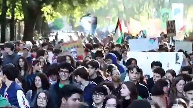 Fridays for Future e Palestina: studenti in corteo con Greta Thunberg