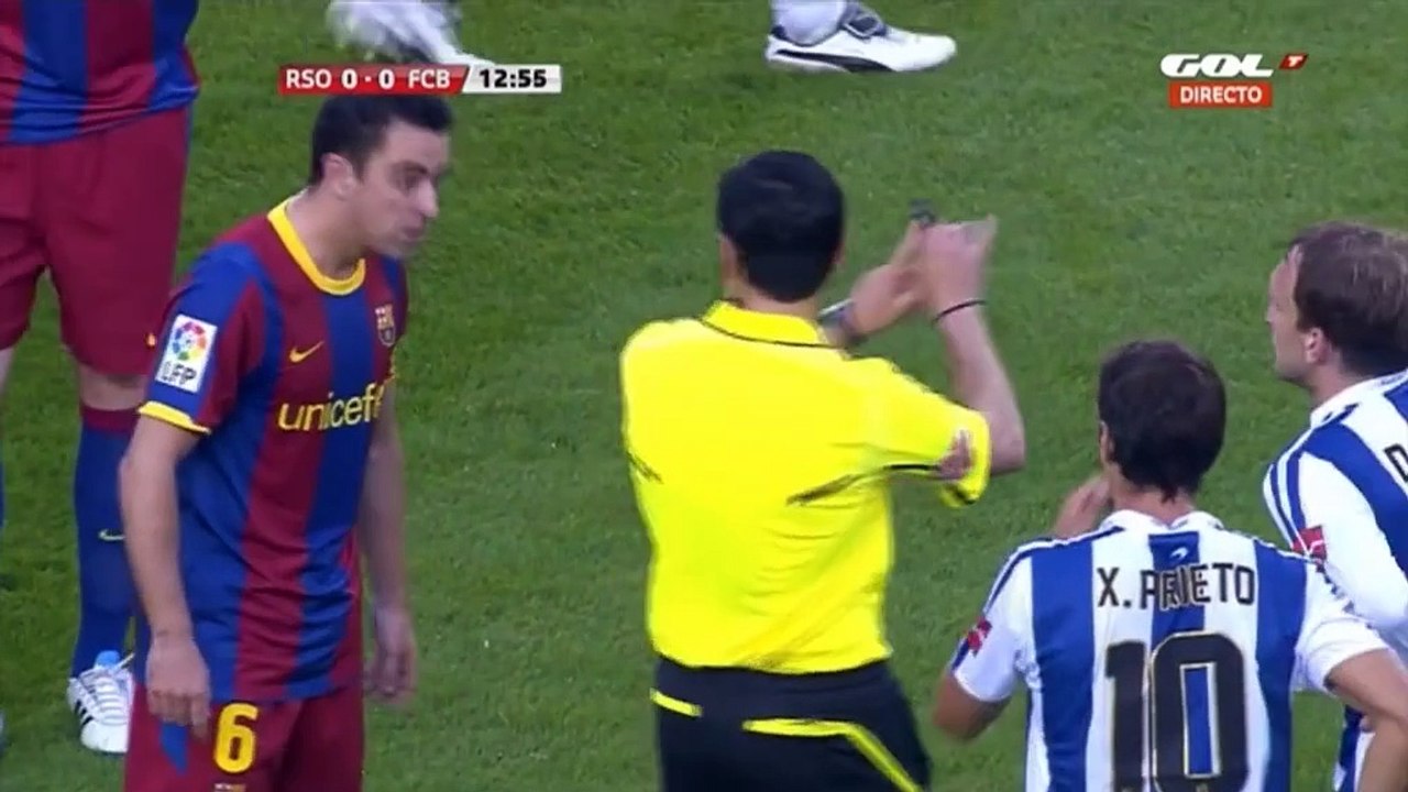 Real Sociedad vs FC Barcelona - La Liga 2010/11 - 1.Half