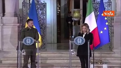 Meloni a Zelensky: "L'Ucraina non ? sola"