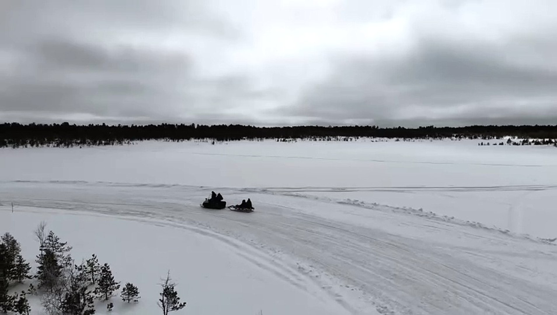 ⁣Snow flow-snow on road_snow landscape