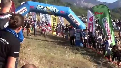 Sea To Sky Enduro Motosiklet Yarışı’nın Orman Etabı’nda lider Wade Young