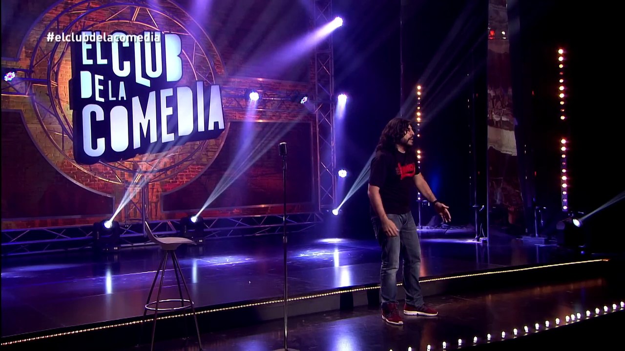 JJ Vaquero - No le gusto a mi suegra y es lógico, miradme [El Club de la Comedia] #monologo #risa #chiste