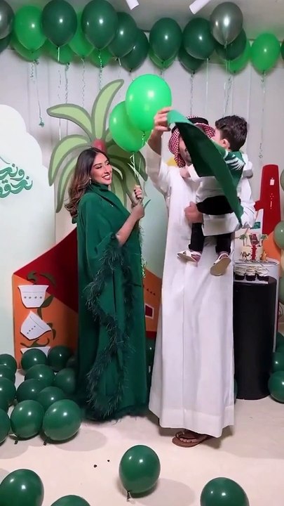 المشاهير في اليوم الوطني