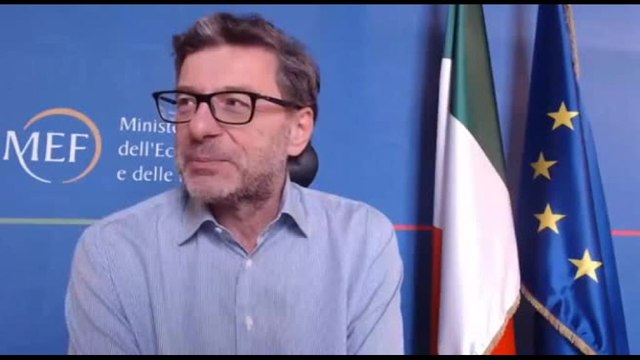 Giorgetti: parlare di sacrifici anche per i banchieri non è bestemmia