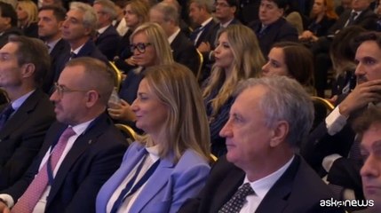 Giorgetti: parlare di sacrifici anche per i banchieri non ? bestemmia