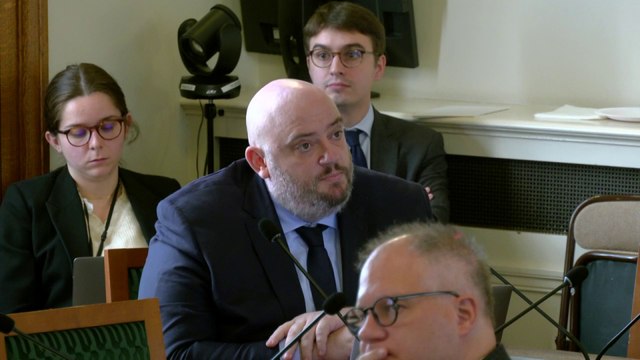 Budget 2025 : « On a bien compris que la dette financière passait avant la dette écologique »