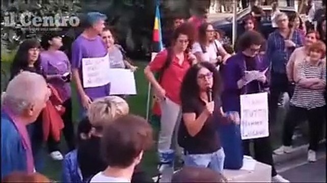C'? Vannacci a Pescara, la protesta fuori dal comune e lui che parla nella sala consiliare