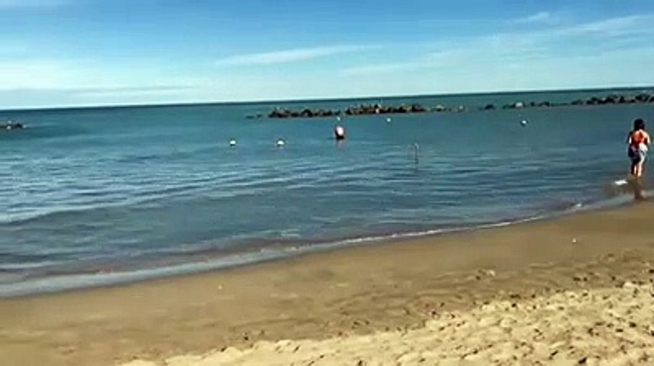 L'estate infinita: sulla costa ancora bagni al...