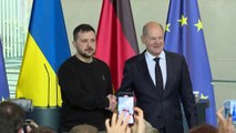 Scholz sagt Selenskyj in Berlin weitere Militärhilfen zu