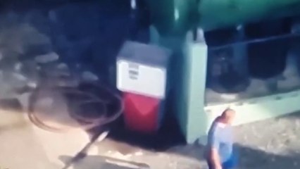 tn7-macho-coca-tenia-un-dispensador-de-combustible-en-patio-de-casa-111024