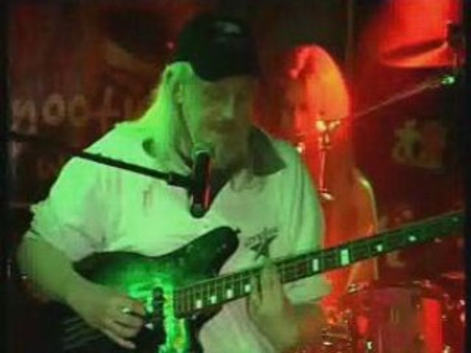 "When I met you" By BB BLACKDOG Live at the Snooty Fox
