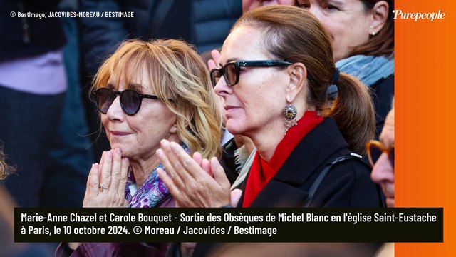 Carole Bouquet touchée lors de la cérémonie en l'honneur de Michel Blanc : une amitié dans la vie, toute en discrétion