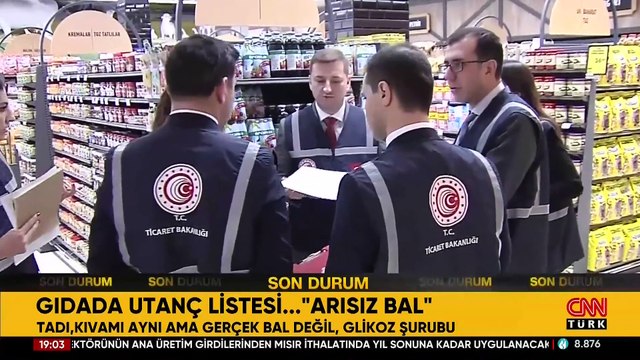Şimdi de arısız bal skandalı! İşte gerçek bal ile sahte balı ayırt etmenin püf noktaları...