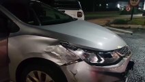 Cruze e Fiat Strada se envolvem em acidente na marginal da BR-277 em Cascavel