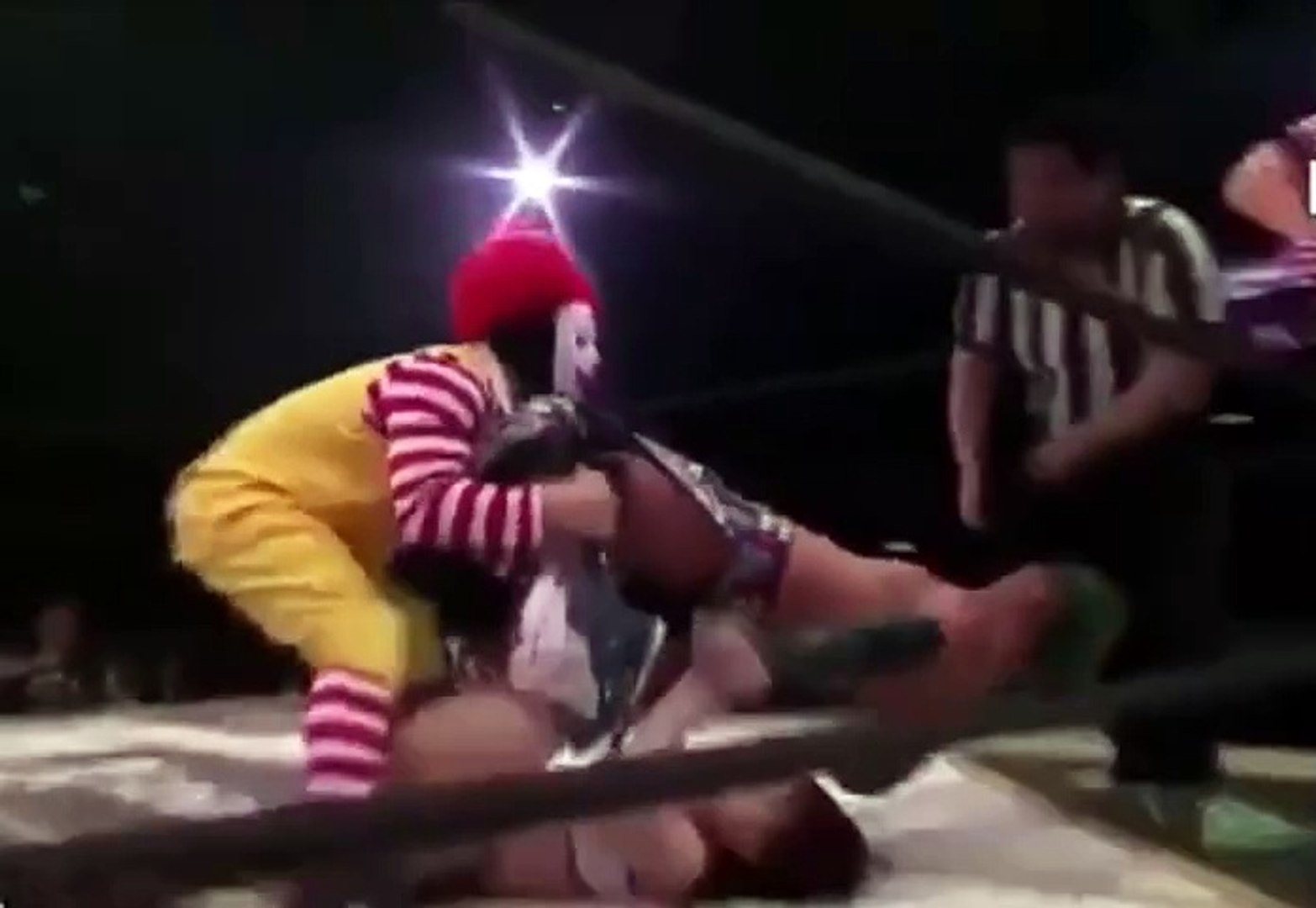 ⁣Japanese Wrestling