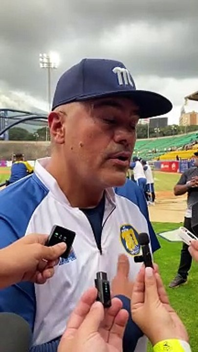 Eduardo Pérez, manager del Magallanes habla en su llegada a Venezuela