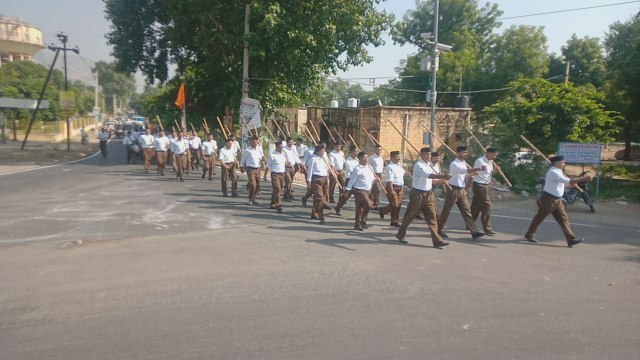 अलवर: राष्ट्रीय स्वयंसेवक का पथ संचलन, देखें वीडियो