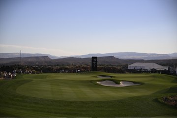 لقطة خطفت الأضواء في ملاعب الغولف