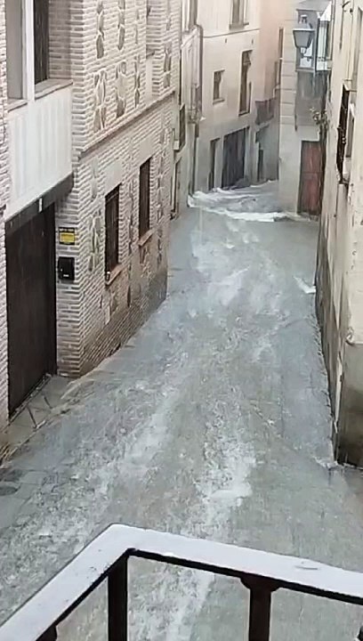 La Bajada del Barco como una riada.
