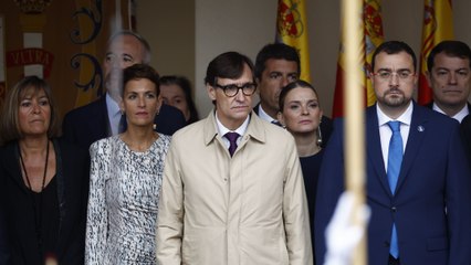 Salvador Illa, primer presidente de la Generalitat en acudir al desfile de la Hispanidad en 14 años