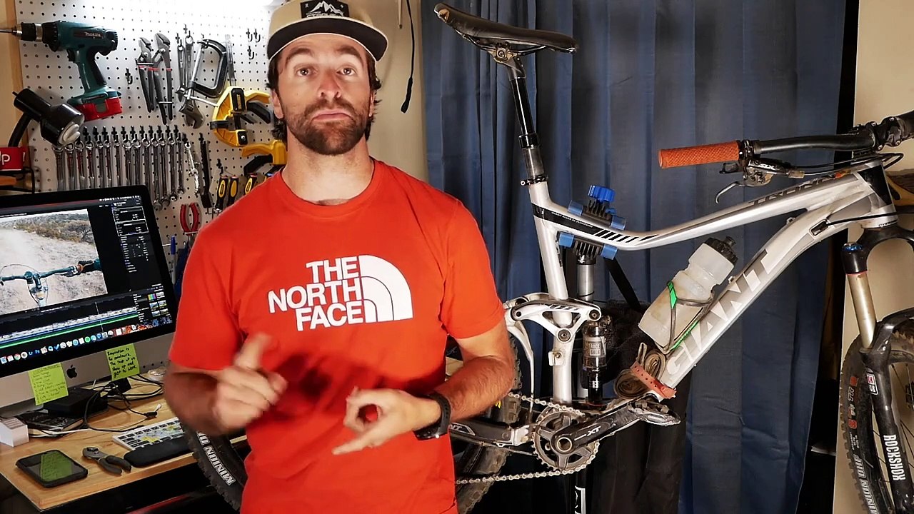 How To Remove Powerlink or Quick Link from Bike Chain (without special tools)