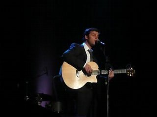 C'que t'es belle Alexis HK