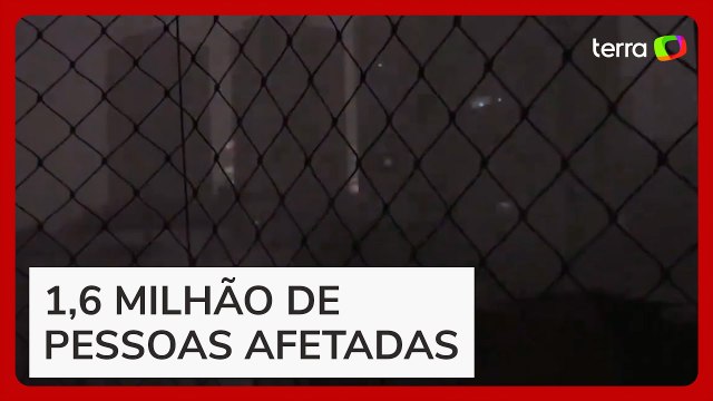 Moradores relatam mais de 12h sem energia na Grande SP