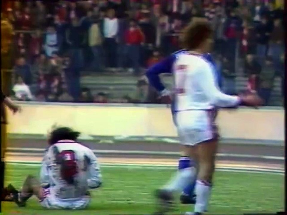 COLOGNE  - BIELEFELD  - 1981  - SAISON  1980/1981 -