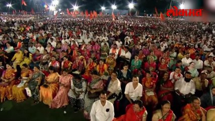 भाजपला लागलेला खोडकिडा गुलाबी जॅकेटवाली अळी ठाकरेंची जहरी टीका