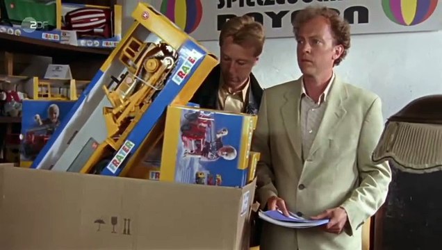 Die Rosenheim-Cops (128) Staffel 8 Folge 2 - Tod im Spielzeugland