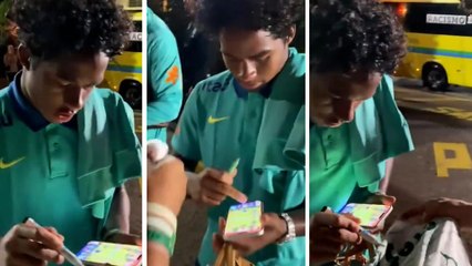 Endrick Dominates the Clash Royale Arena! 🔥