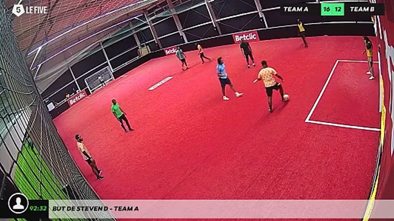 But de Steven D - Team A