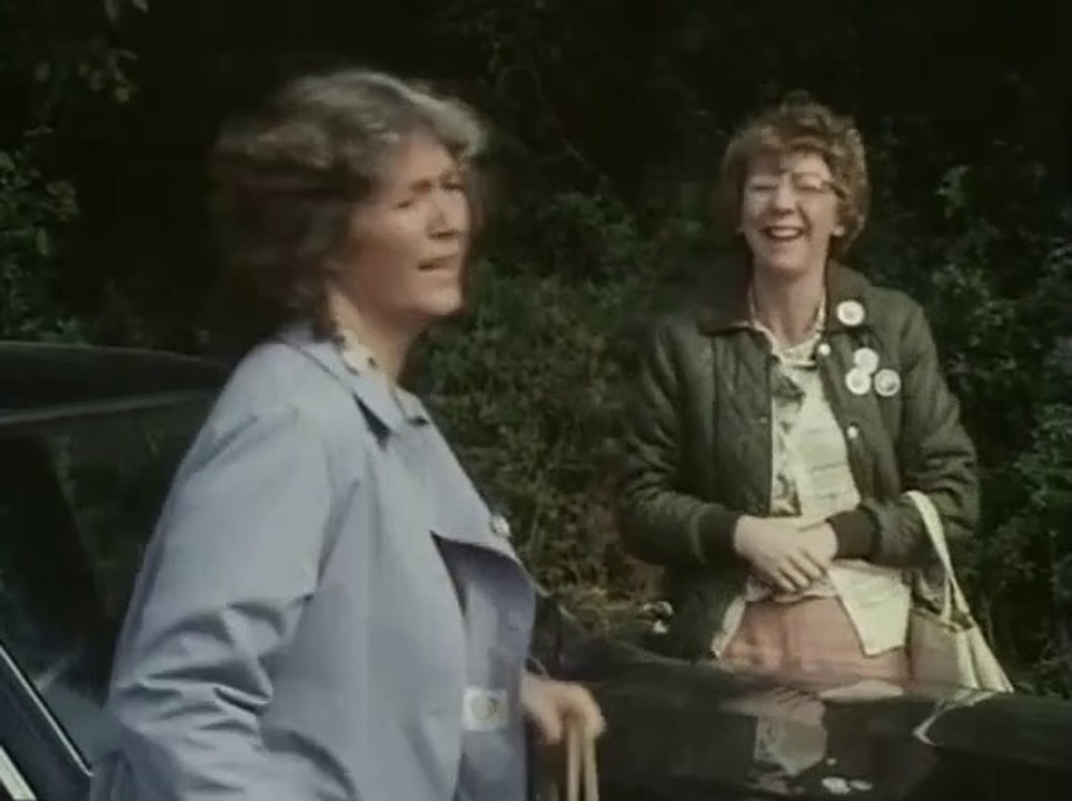 No Place Like Home  S1/E6 'Goodbye Father'  William Gaunt • Martin Clunes