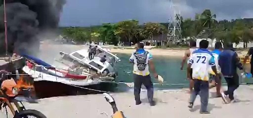 Cagub Maluku Utara Benny Laos Meninggal Dunia Dalam Musibah kebakaran Speedboat di Desa Bobong Pulau Tialibu