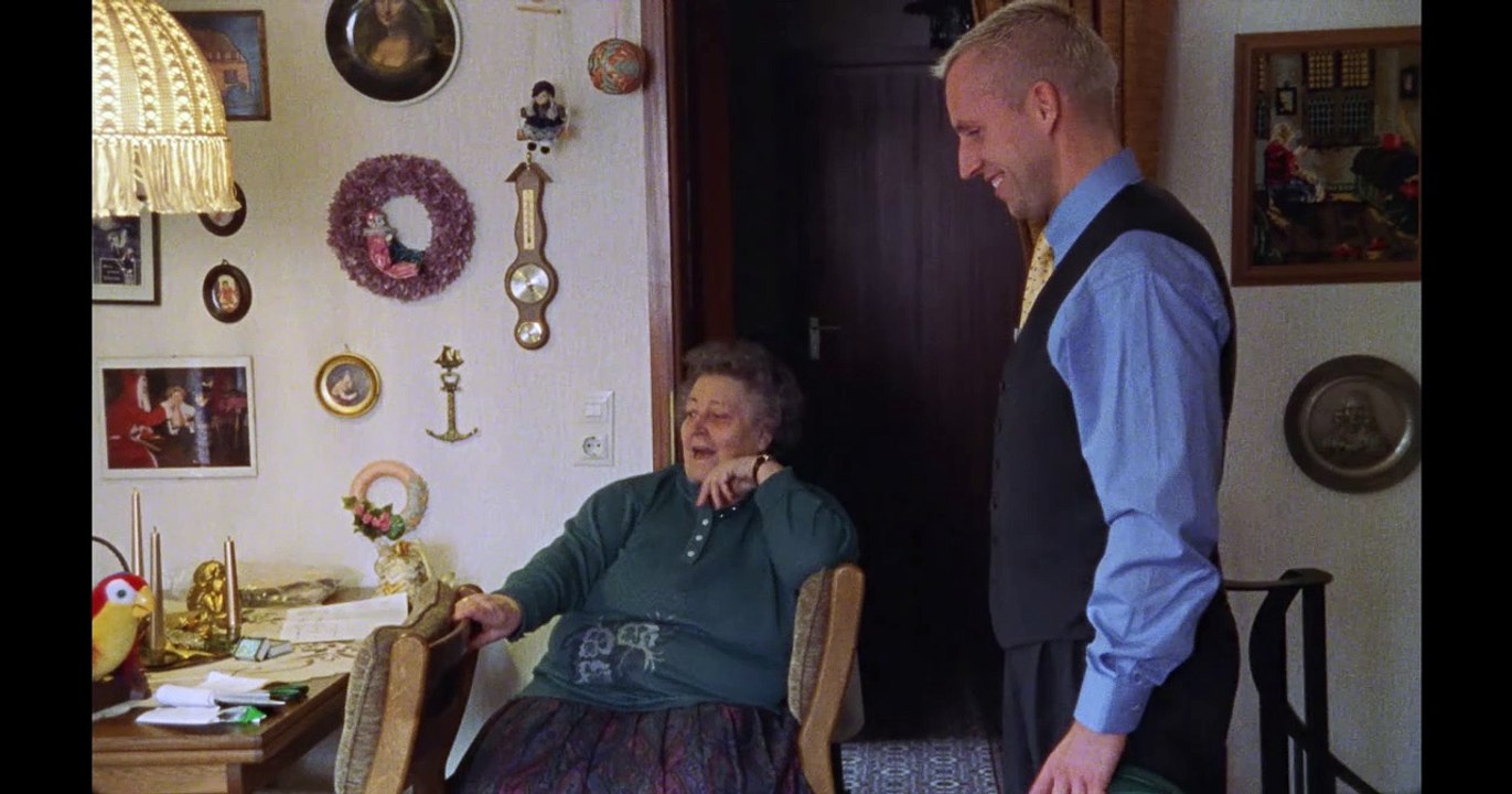 Die Blume der Hausfrau | movie | 1999 | Official Trailer