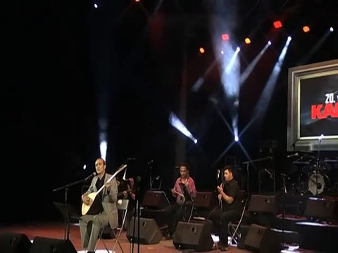 Cengiz Özkan - Ben Denizde Bir Gemi