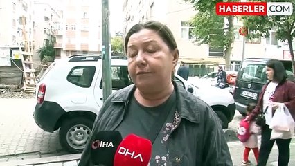 Küçükçekmece'de Toprak Kayması: Bina Boşaltıldı, Çalışmalar Devam Ediyor