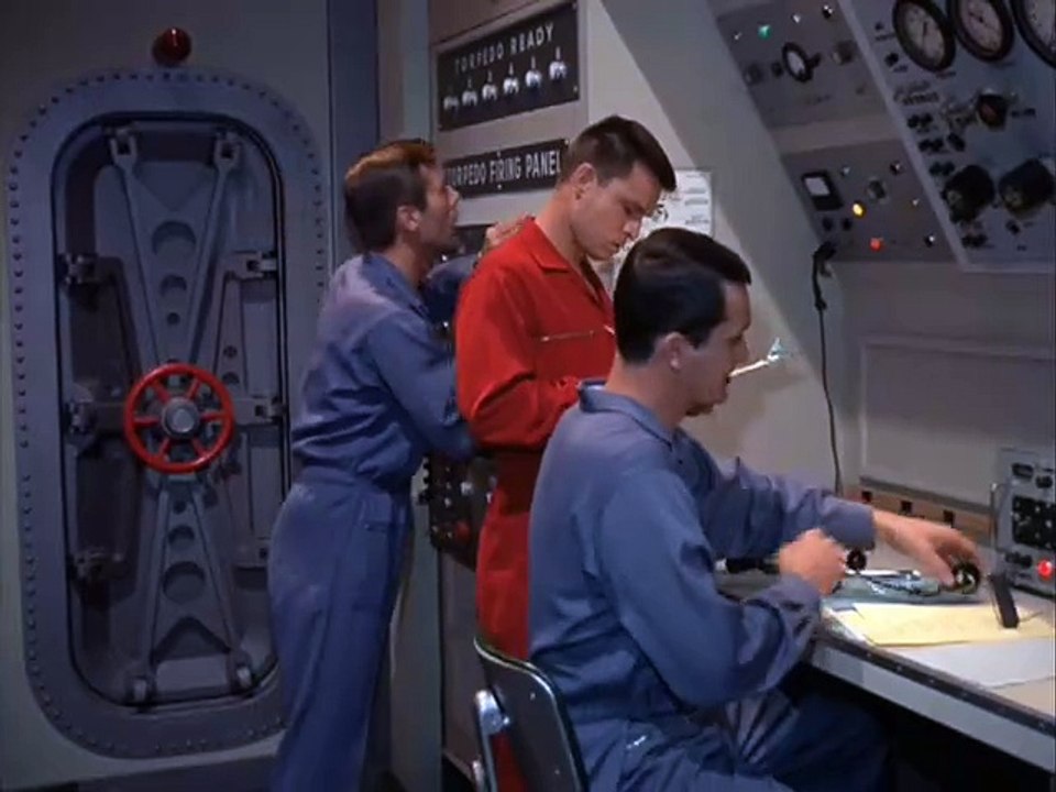 Viaje al Fondo del Mar, 02x13, El Monstruo del Espacio Exterior