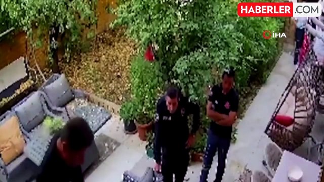 Konya'da Polise Bıçaklı Saldırı Anı Güvenlik Kamerasında
