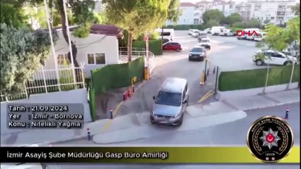 Film gibi gasp! Sahte polisler çakarlı araçlarla minibüsü durdurup gasp etti