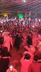 Bhool Bhulaiyaa 3: Kartik Aaryan,Vidya Balan in Ahmedabad enjoy Navratri festival