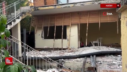 Hatay'da Hasarlı evin çöken balkonunun altında kalan 2 kişi öldü