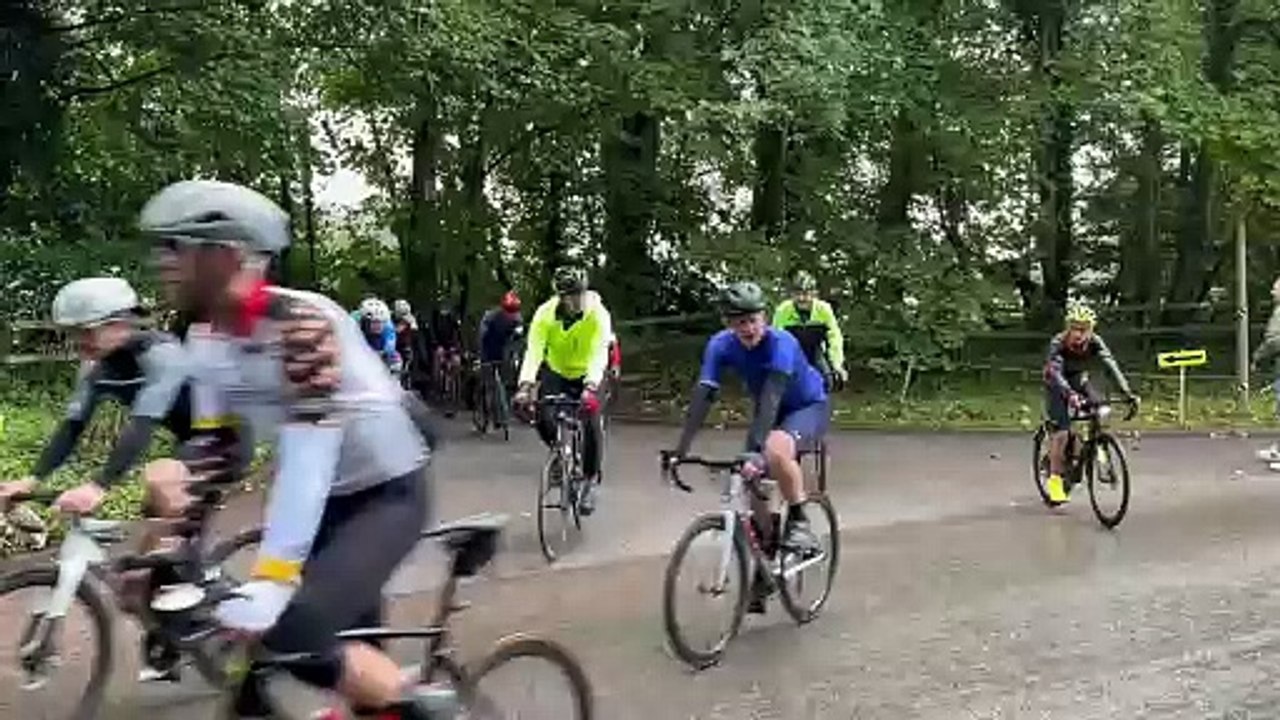 One of the Sandford Slammer cycle tours begins, video by Alan Quick IMG_4926